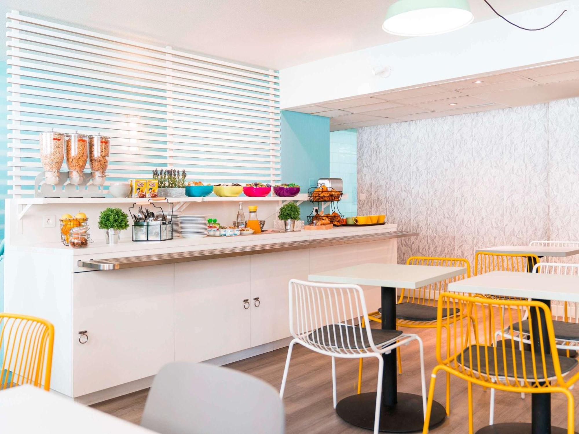 Ibis Styles Marseille Centre Prado Place Castellane Bagian luar foto