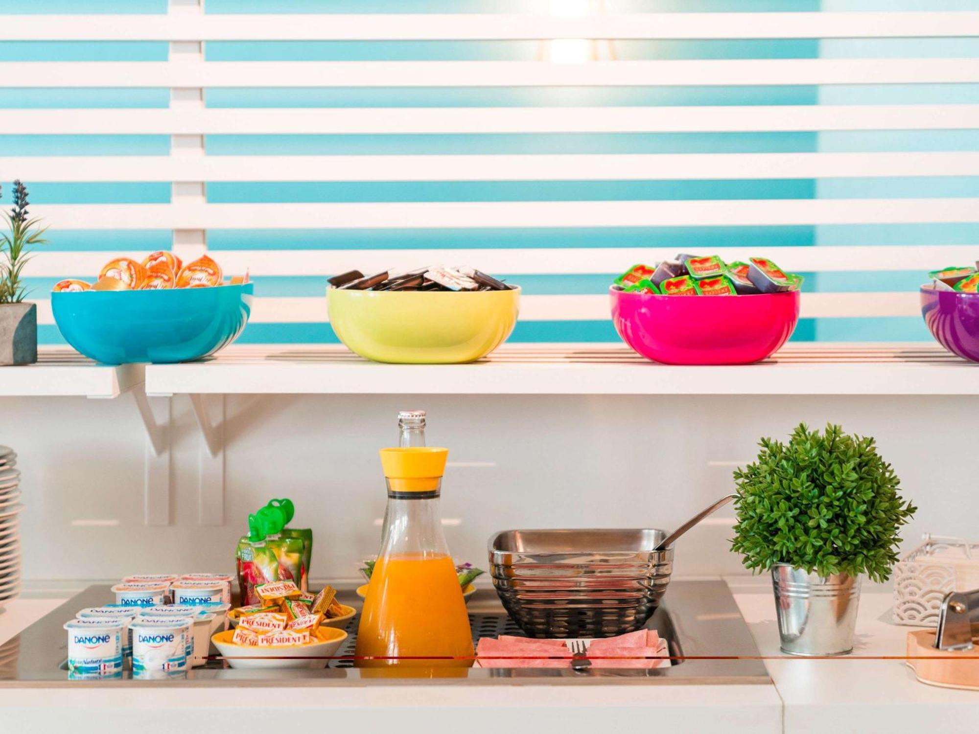 Ibis Styles Marseille Centre Prado Place Castellane Bagian luar foto